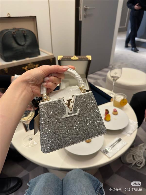 2026120164335362 870